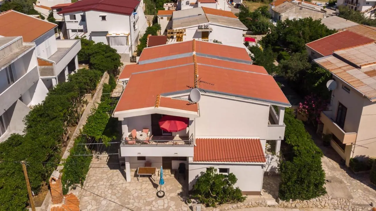 Apartments Salis Pag Town
