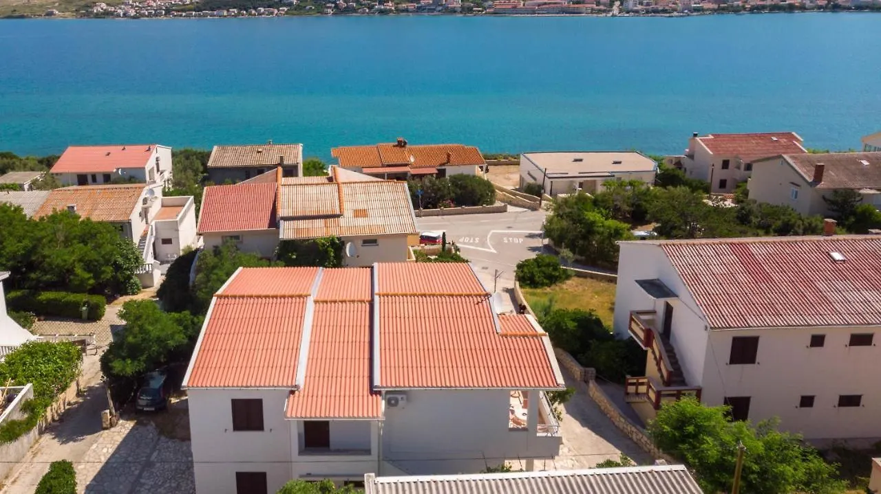 Apartments Salis Pag Town