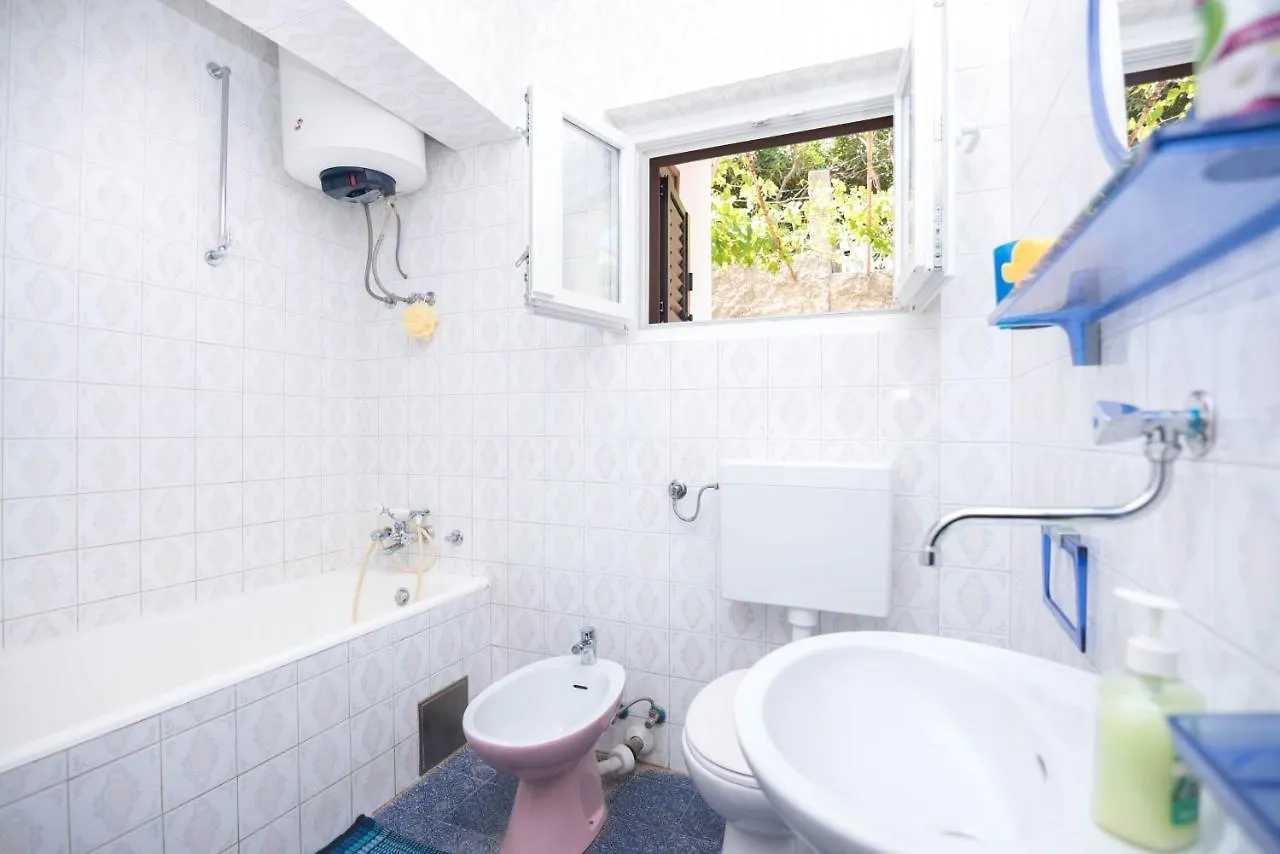 Apartments Salis Pag Town