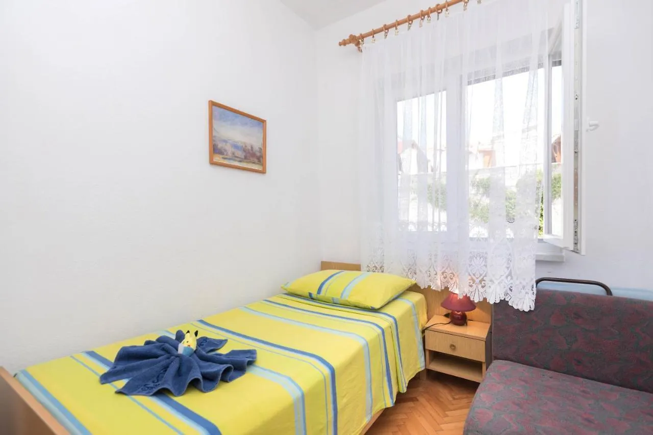 Apartments Salis Pag Town