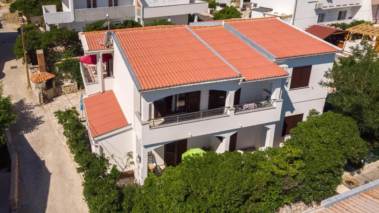 Apartments Salis Pag Town