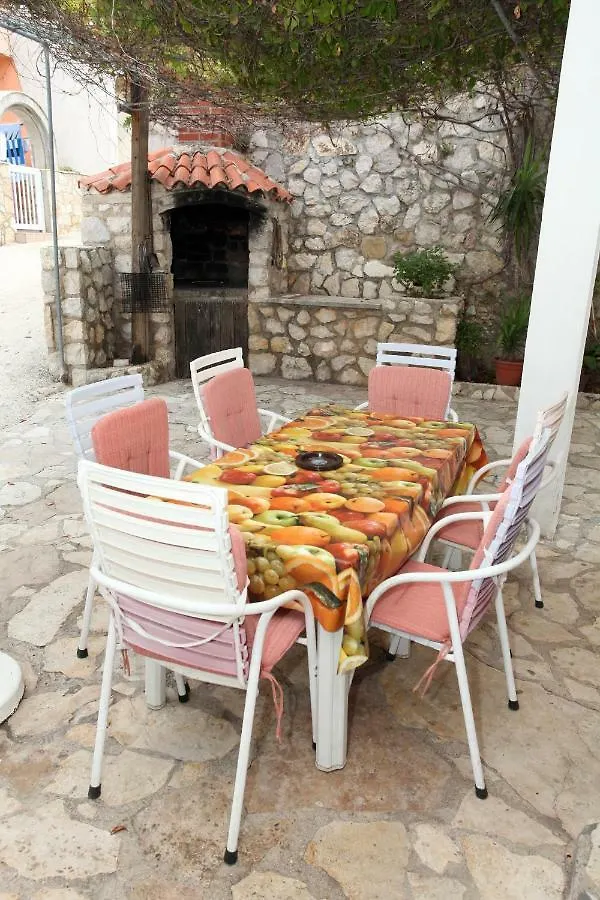 Apartments Salis Pag Town